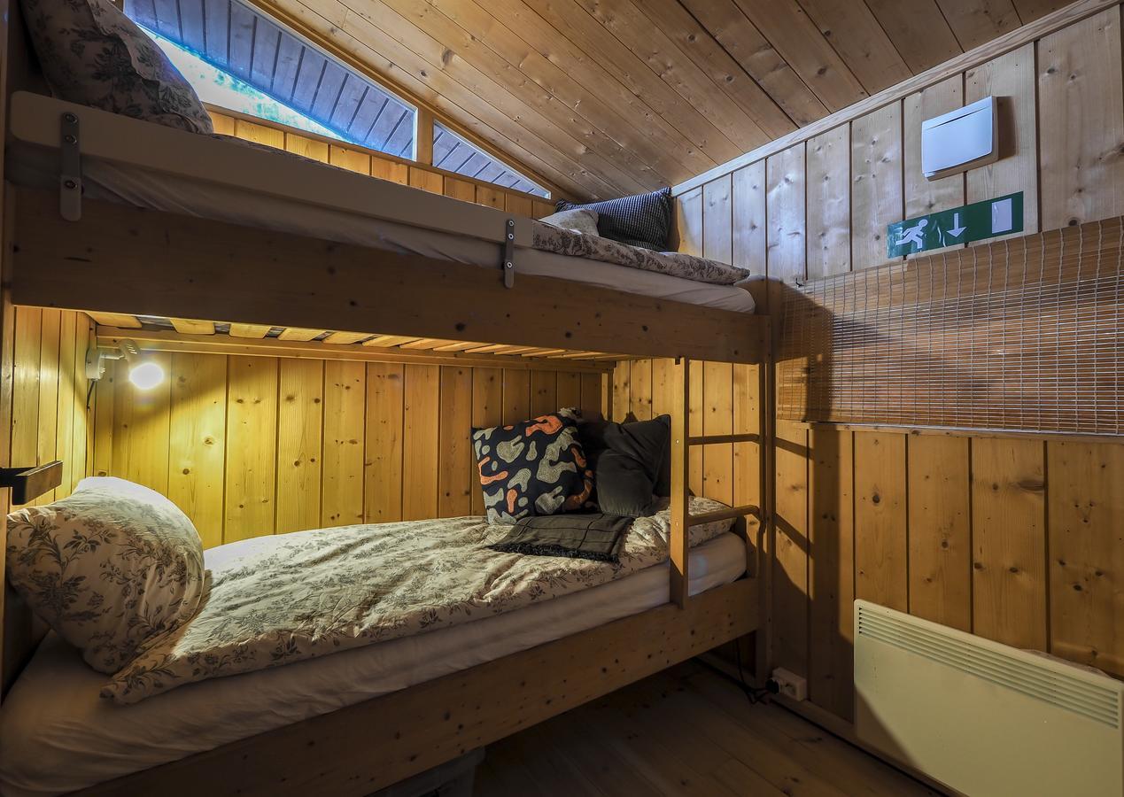 Lovely Cabin In The Capital Area With Hot Tube Hafnarfjörður Bagian luar foto